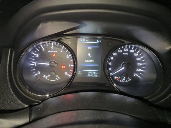 [上海·苏E] 二手日产逍客2016款 2.0L CVT精英版