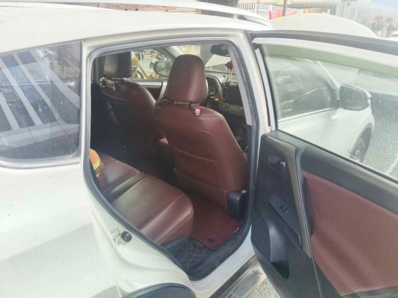 [深圳·粤B] 二手丰田RAV4荣放2013款 2.0L CVT四驱风尚版