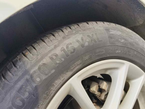 [上海·苏U] 二手福特福克斯2015款 两厢 EcoBoost 180 自动精英型