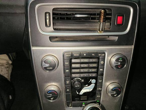 [武汉·鄂W] 二手沃尔沃沃尔沃S602015款 S60L 2.0T 智远版