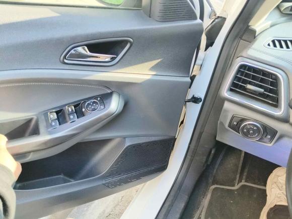 [杭州·鄂J] 二手福特福睿斯2015款 1.5L 自动时尚型