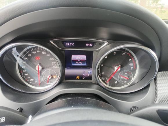 [上海·沪C] 二手奔驰奔驰GLA2018款 GLA 200 动感型