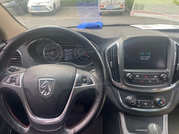 [广州·粤D] 二手宝骏宝骏5602016款 1.8L iAMT豪华型