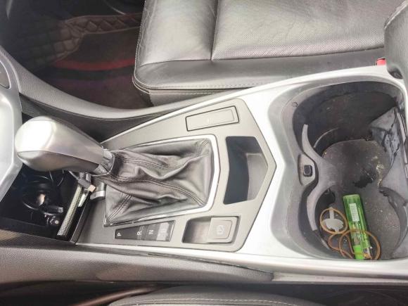 [武汉·鄂A] 二手凯迪拉克凯迪拉克SRX2012款 3.0L 舒适型