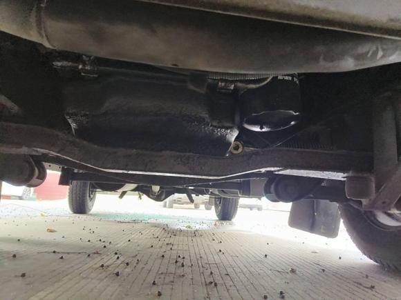 [苏州·苏E] 二手依维柯依维柯褒迪2012款 2.5T-A32 基本型