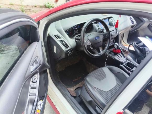 [合肥·皖A] 二手福特福克斯2017款 1.5T CTCC 白黑限量版