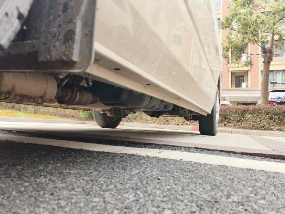 [南通·苏F] 二手福田风景G72017款 2.0L长轴商运版厢货高顶6座4Q20M