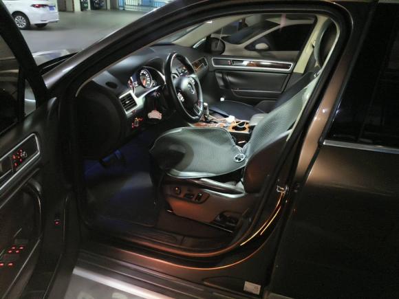 [南昌·赣A] 二手大众途锐2011款 3.0TSI 标配型