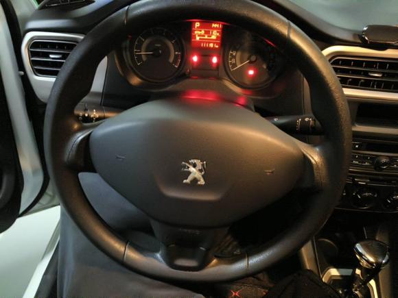 [温州·浙C] 二手标致标致3012016款 1.6L 自动舒适版