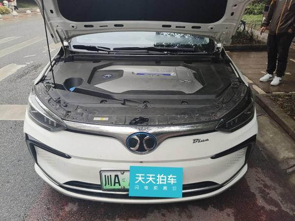 [成都·川A] 二手北京汽车北京EU52018款 R500 智风版