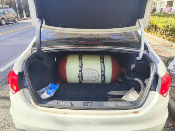 [南京·苏A] 二手雪铁龙雪铁龙C4L2015款 1.8L 自动豪华版