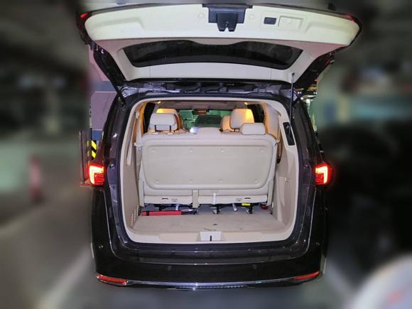 [深圳·粤B] 二手别克别克GL82023款 陆上公务舱 尊贵型