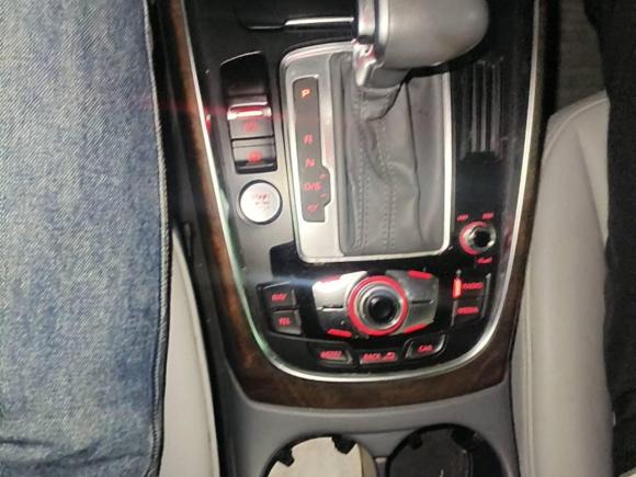 [杭州·浙A] 二手奥迪奥迪Q52013款 40 TFSI 舒适型