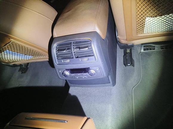 [上海·沪H] 二手奥迪奥迪A6L2016款 30 FSI 舒适型