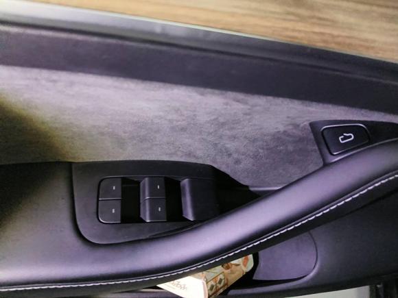 [广州·粤A] 二手特斯拉Model 32022款 后轮驱动版