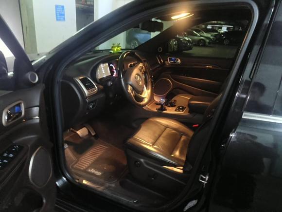 [佛山·粤X] 二手Jeep大切诺基2014款 3.0L 旗舰尊悦版