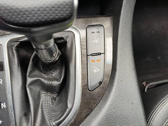 [上海·苏U] 二手起亚起亚K52012款 2.0L 自动DLX