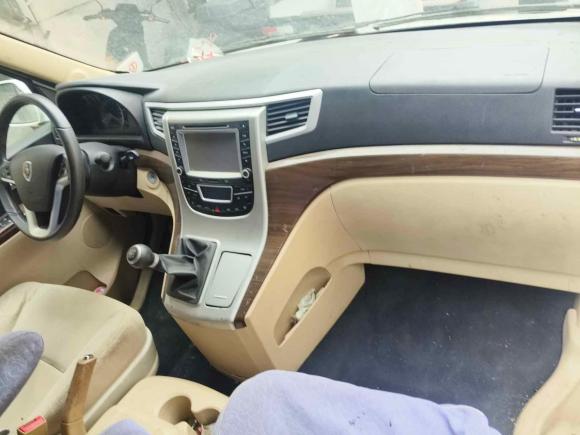 [嘉兴·浙F] 二手金杯阁瑞斯2014款 2.7L豪华型短轴7座2TR