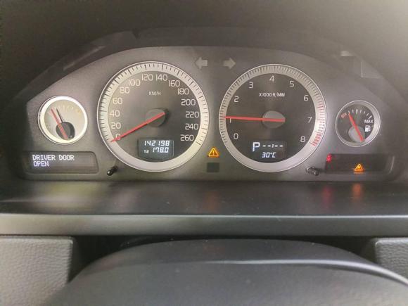 [青岛·鲁B] 二手沃尔沃沃尔沃XC902011款 2.5T 北欧豪华版