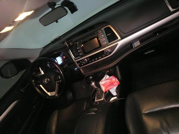 [南京·苏A] 二手丰田汉兰达2015款 2.0T 四驱豪华版 7座