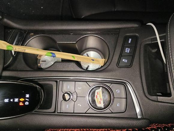 [广州·粤A] 二手凯迪拉克凯迪拉克XT62021款 2.0T 六座两驱豪华型