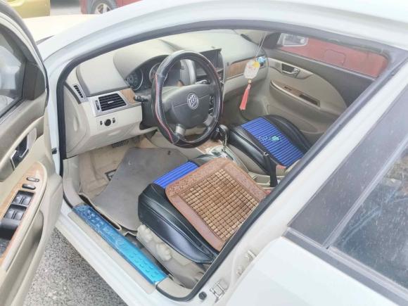 [西安·陕U] 二手别克凯越2015款 1.5L 自动经典型