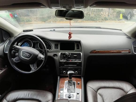 [上海·沪E] 二手奥迪奥迪Q72014款 35 TFSI 运动型