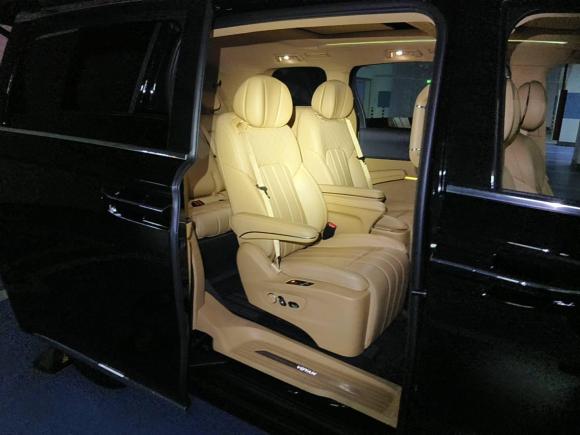 [上海·沪A] 二手岚图汽车岚图梦想家2024款 PHEV 超长续航尊贵版