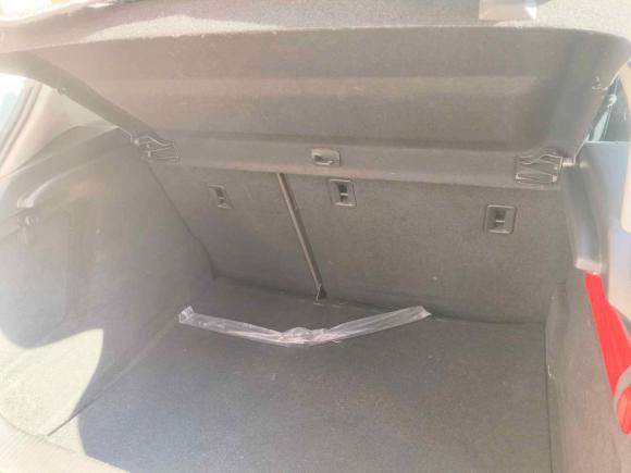 [上海·粤B] 二手别克英朗2014款 XT 1.6L 自动时尚版