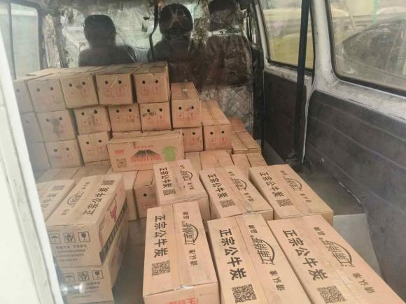 [义乌·浙G] 二手福特经典全顺2016款 2.8T柴油短轴6座中顶多功能车JX493ZLQ4