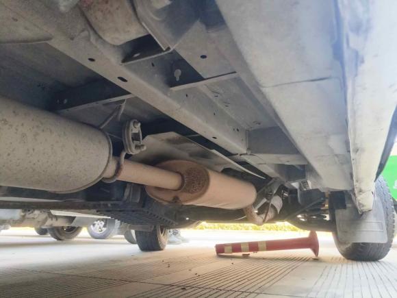 [苏州·苏E] 二手福特经典全顺2016款 2.4L汽油短轴6座中顶多功能车4G69S4N