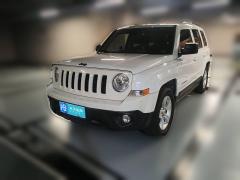 [上海·沪B] Jeep自由客2014款 2.4L 运动版
