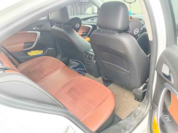 [上海·沪D] 二手别克君威2015款 1.6T 精英技术型