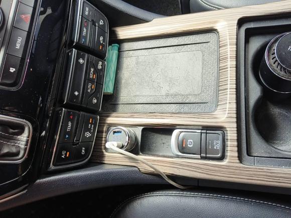 [广州·粤A] 二手广汽传祺传祺M82019款 320T 至尊版