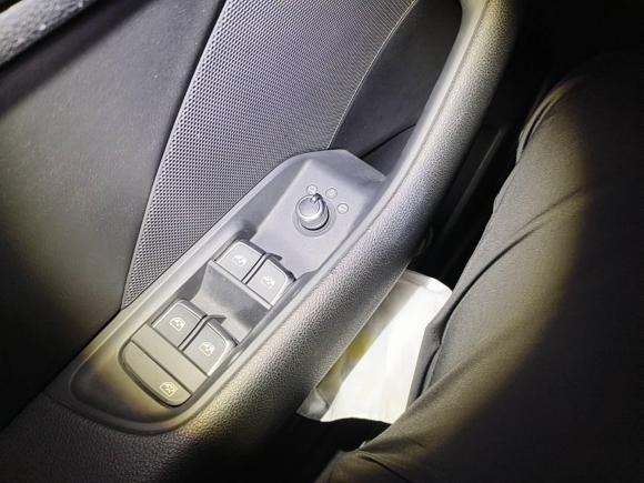 [义乌·浙G] 二手奥迪奥迪A32018款 30周年年型 Limousine 35 TFSI 时尚型