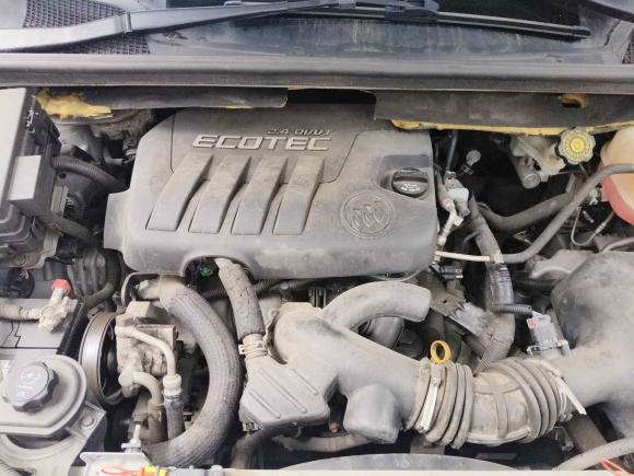 [南京·琼B] 二手别克别克GL82014款 2.4L 经典版