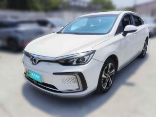 北京汽车北京EU52018款 R500 智风版「上海二手车」「天天拍车」