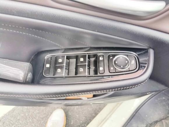 [杭州·浙A] 二手广汽传祺传祺GA42018款 200T 自动尊享版