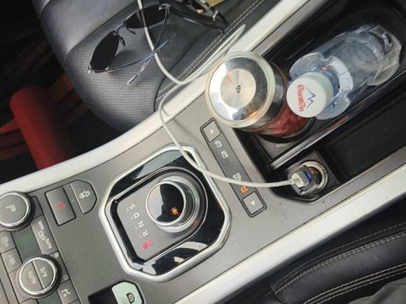 [苏州·苏E] 二手路虎揽胜极光2013款 2.0T 5门耀动版