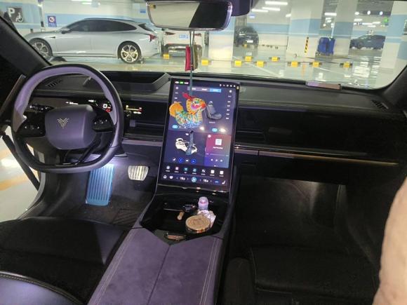 [上海·浙A] 二手哪吒汽车哪吒S2022款 纯电 650km 四驱耀世版