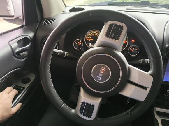 [成都·川G] 二手Jeep指南者2014款 改款 2.4L 四驱舒适版