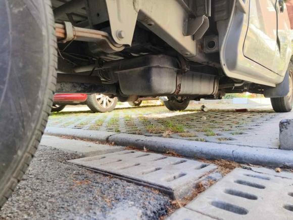 [上海·闽C] 二手长安跨越新豹T32021款 1.6L标准版双排单后轮栏板2520mm货箱DAM16KR