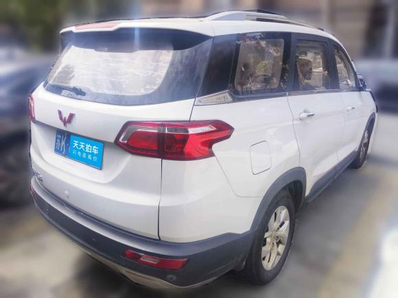 [上海·苏K] 二手五菱汽车五菱宏光S32018款 1.5L 手动豪华型 国V