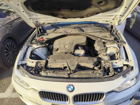 [苏州·苏E] 二手宝马宝马3系2015款 328Li 时尚型