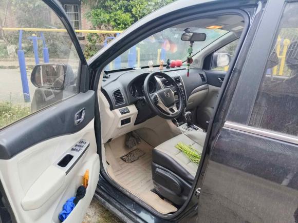 [上海·豫N] 二手东风风行风行S5002016款 1.6L CVT尊享型