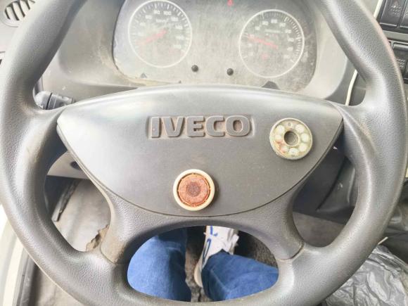 [杭州·浙A] 二手依维柯依维柯褒迪2012款 2.5T-A32 基本型