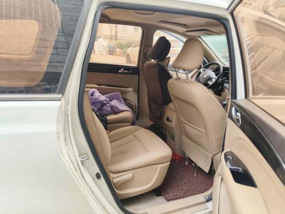 [义乌·浙G] 二手宝骏宝骏7302016款 1.5L 手动豪华型 7座