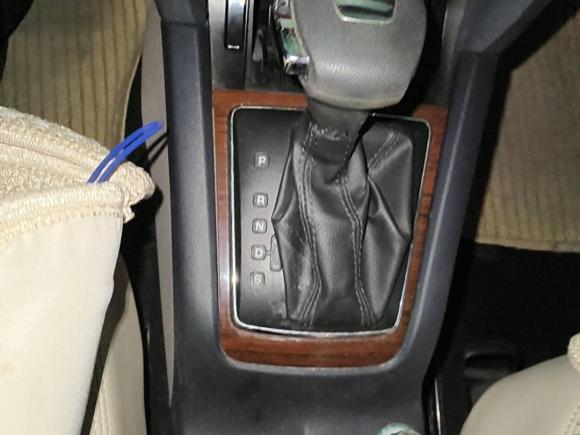 [深圳·粤B] 二手斯柯达明锐2013款 1.6L 自动逸俊版