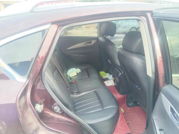 [青岛·鲁U] 二手英菲尼迪英菲尼迪EX2011款 EX25 优雅版