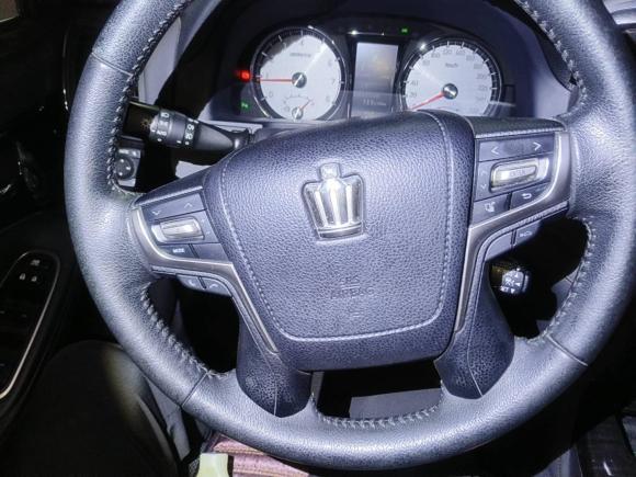 [苏州·苏A] 二手丰田皇冠2015款 2.5L 智享版